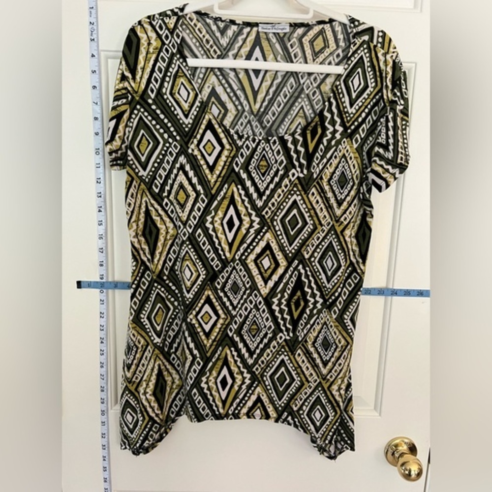 Bleeker and McDougal short sleeve top, L - Picture 2 of 8